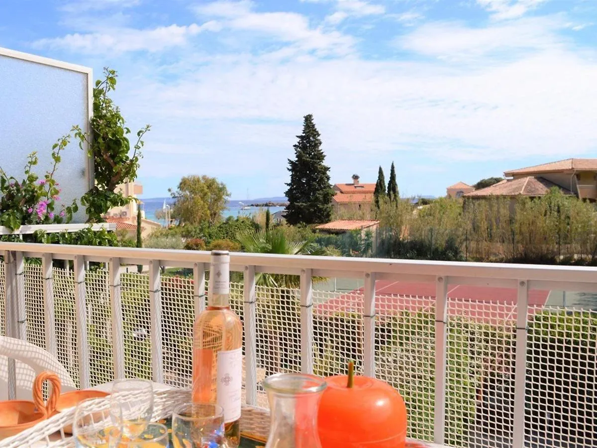 Appartement 2 Pieces Avec Mezzanine Et Parking, Proche Plage - Le Lavandou - Fr-1-251-205 Apartment